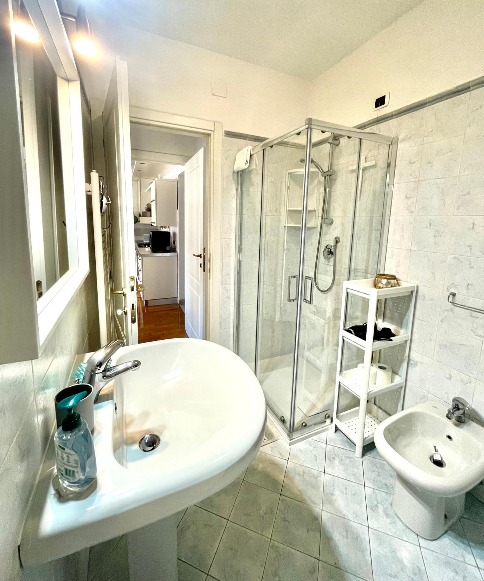 Ledonia Apartment Леричи Экстерьер фото